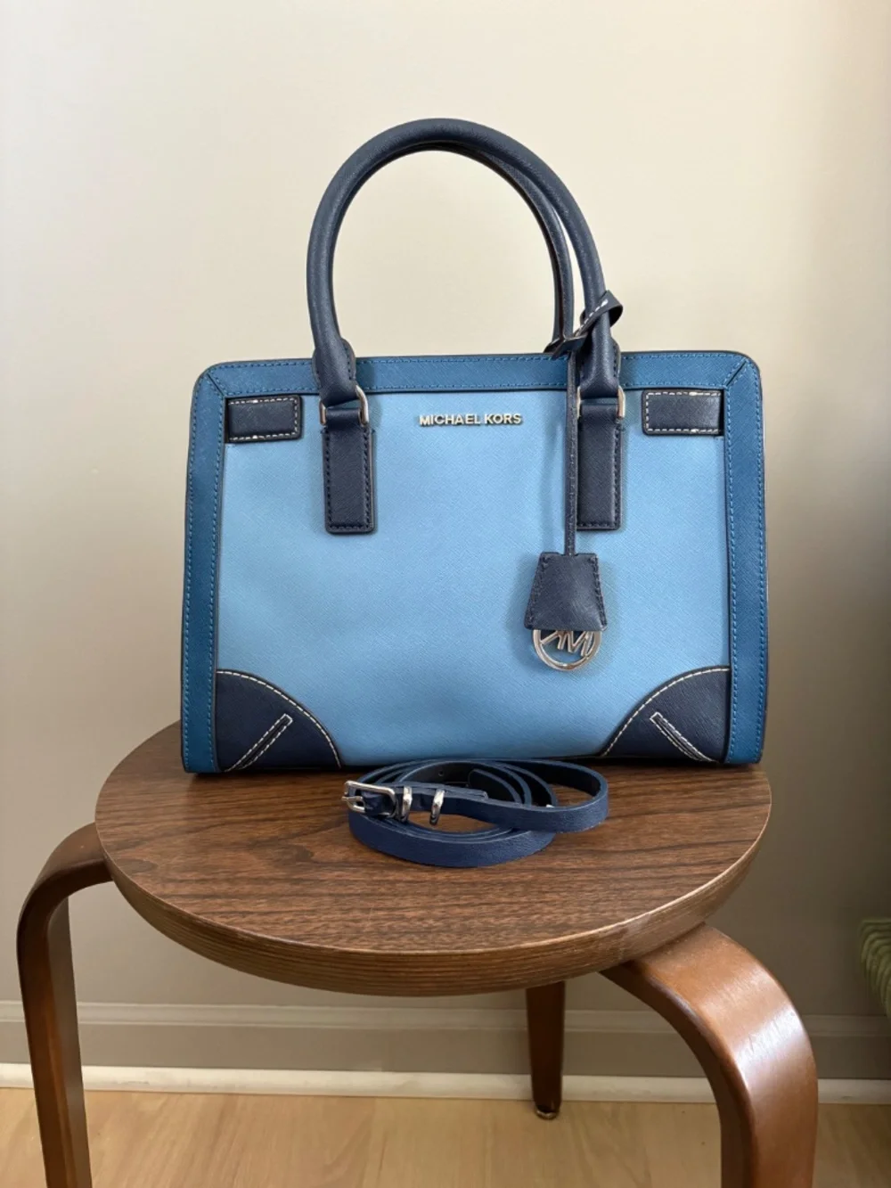Michael Kors Corner Frame Dillon Shoulder Bag Sky Steel Blue